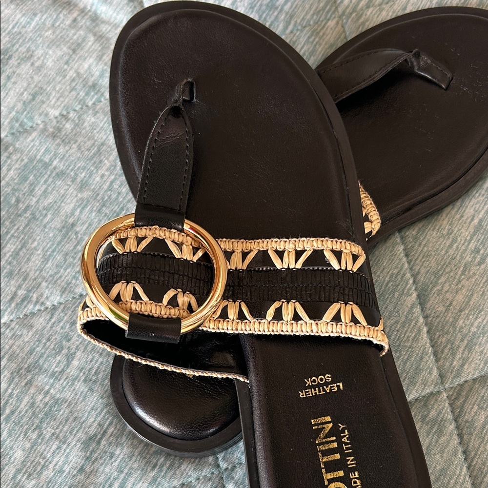 Elegant Black and Gold Women's Sandals